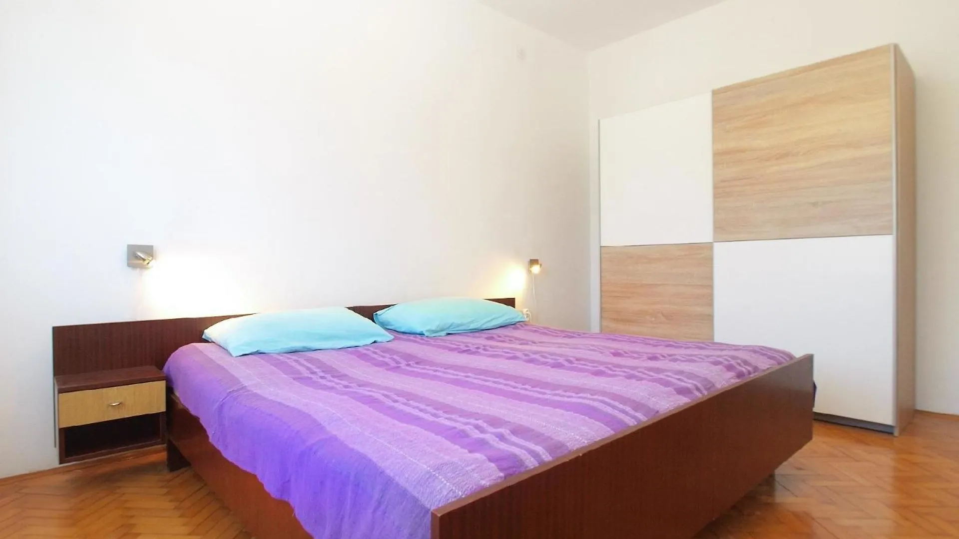 Apartment Ferienwohnung Fuer 8 Personen Ca 105 Qm In Medulin, Istrien Suedkueste Von Istrien